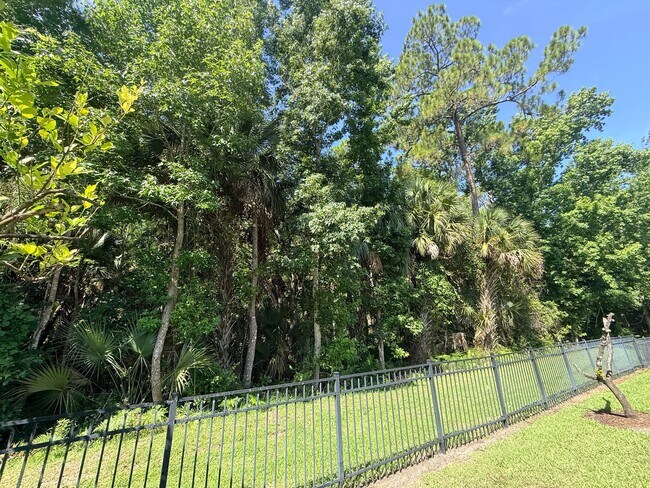 1005 Kestrel Ct