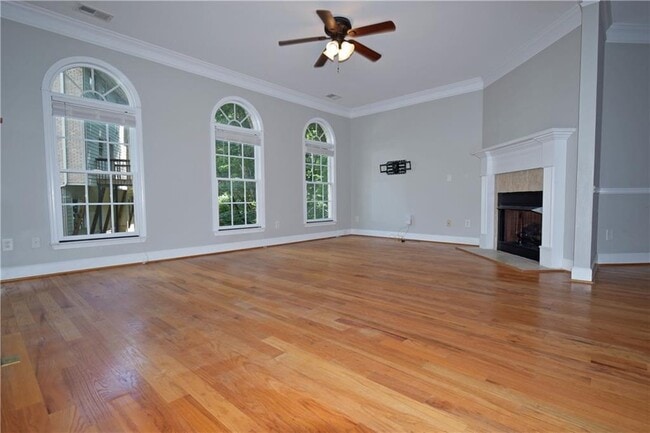 Photo - 11037 Lorin Way