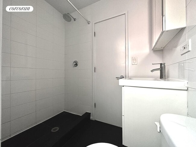 Photo - 410 W 36th St.