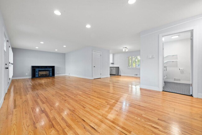 Photo - Available NOW! 4 Bedroom 3 Bath Beautiful Home