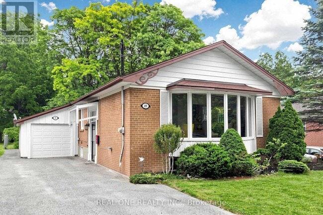 Photo - 49 Bayview Pkwy