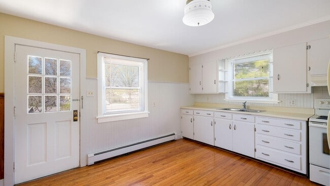 Photo - 3617 Ferry Rd Unidad APT. 1 FIRST FLOOR