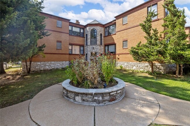 Photo - 4931 Jamieson Ave Unit E