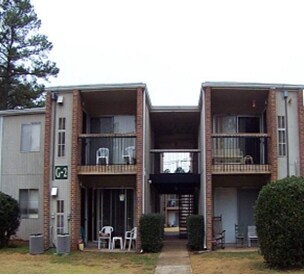 Primary Photo - Tall Pines Apartments