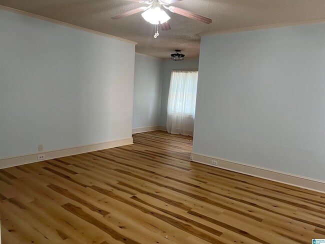 Photo - 605 North St E