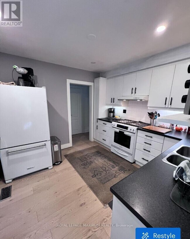 Photo - 33 Alhart Dr