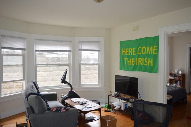 Photo - 314 E Mifflin St