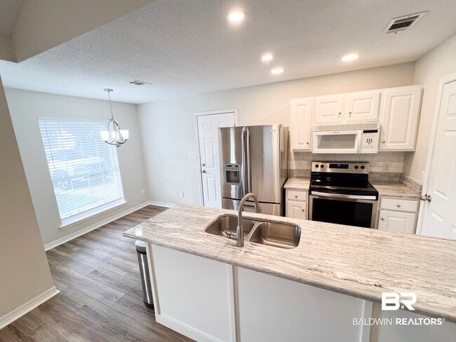 120 Covey Run Pl