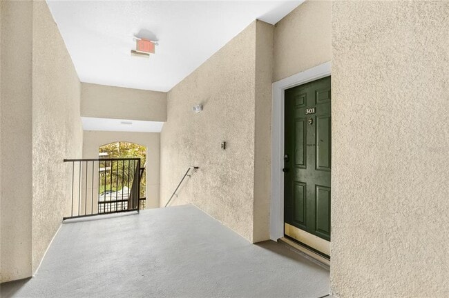 Photo - 5160 Northridge Rd Unit 301