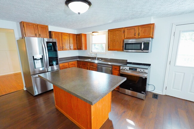 Photo - 8711 Blessing Dr