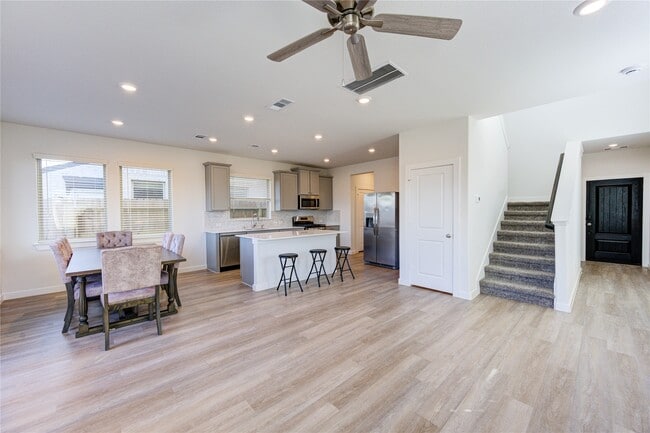 Photo - 31918 Holland Arbor Trl