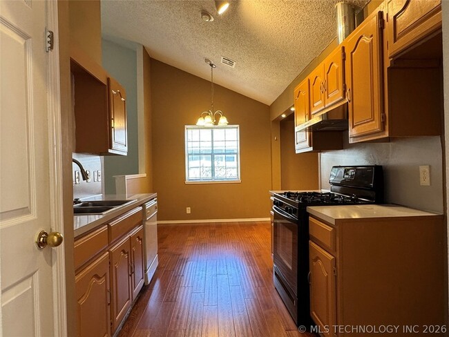 Photo - 7540 S Trenton Pl