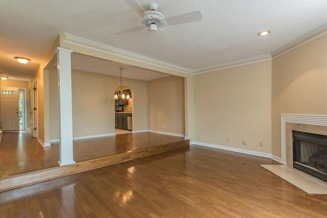 Photo - 8825 Ashton Ct