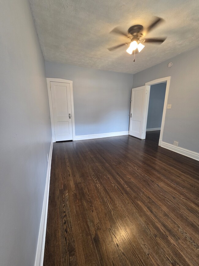 Bedroom 2 - 2605 W 65th St Unit 1E