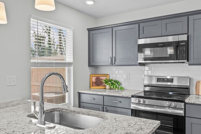 Photo - Beautiful 3 Bedroom 2.5 Bath Townhome in East Main Meadows