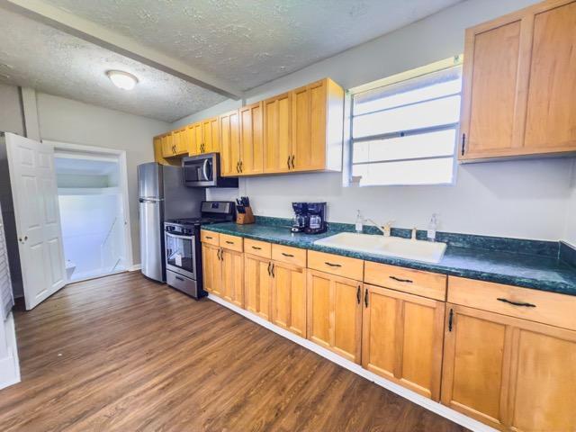 Photo - 207 W 21st St