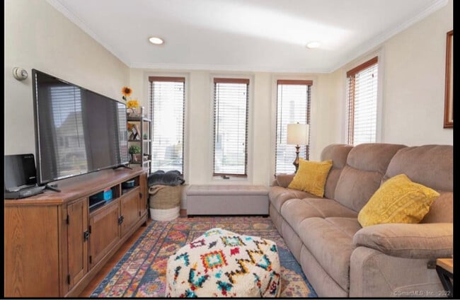 Photo - 185 King St Unit 1