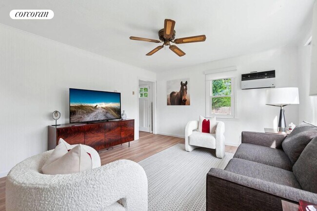 Photo - 26 Meadowlark Ln