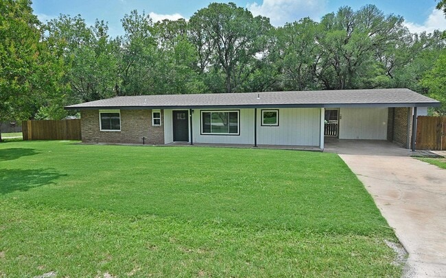 Building Photo - 5204 Bedford St Rental