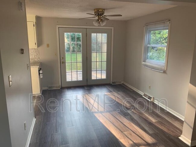 Photo - 1915 S Stockman Rd