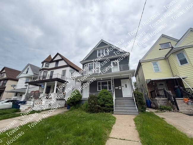Building Photo - 311 Herkimer St Unit 1