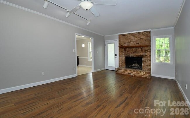 Photo - 19506 Heartland St