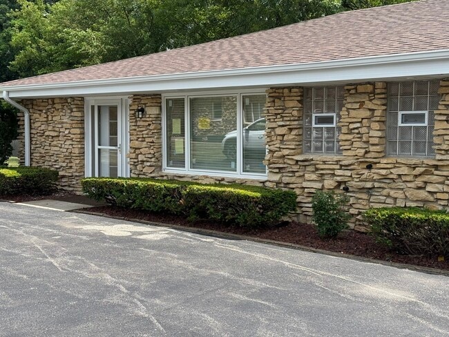 Photo - 532 West St Townhome