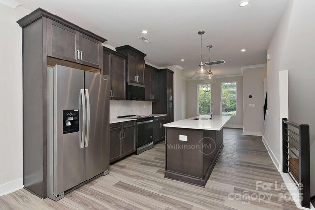 Photo - 2043 Clarksdale Dr