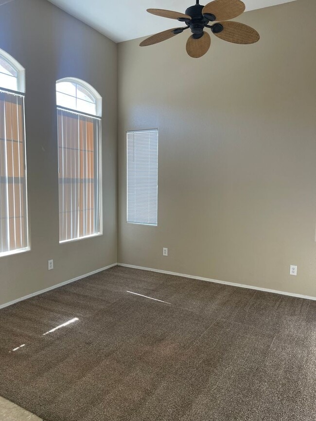 Photo - 4348 Santa Clarita Ave