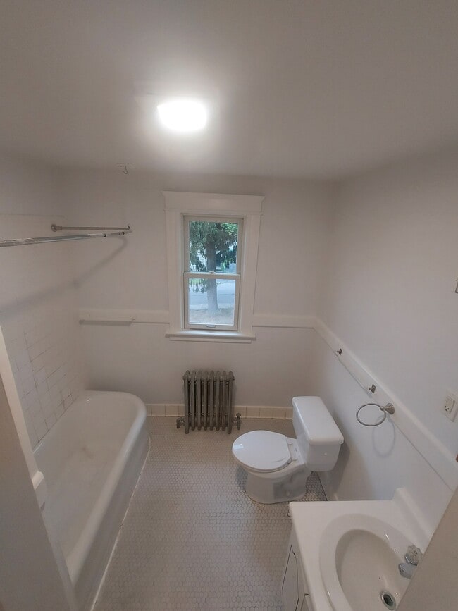 Photo - 12 East St Unit 2