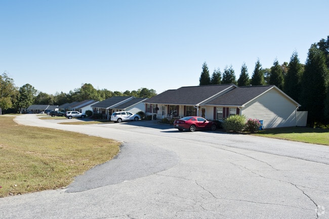 Town & Country Apartments - Town & Country Apartments