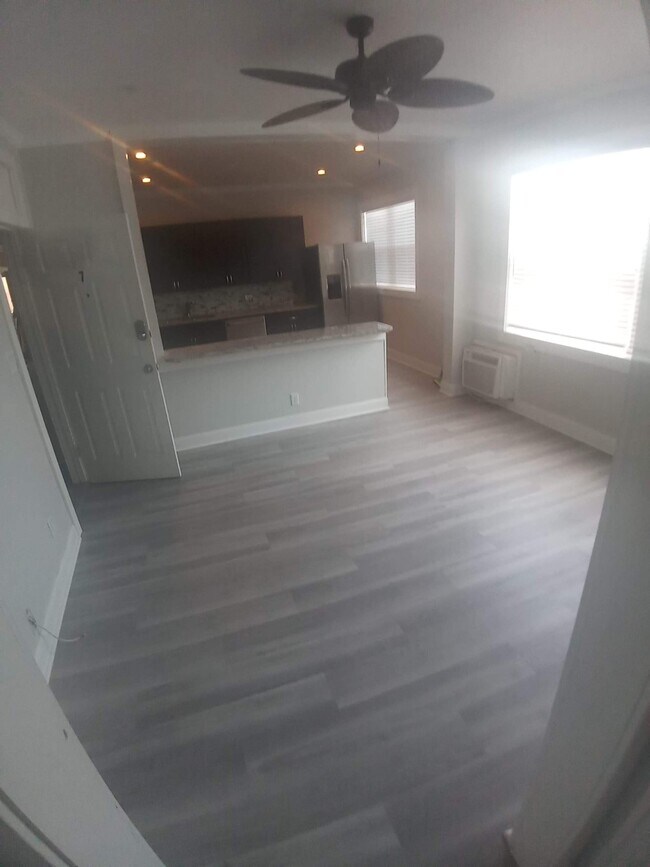 Photo - 408 Armada Rd S Unit 2