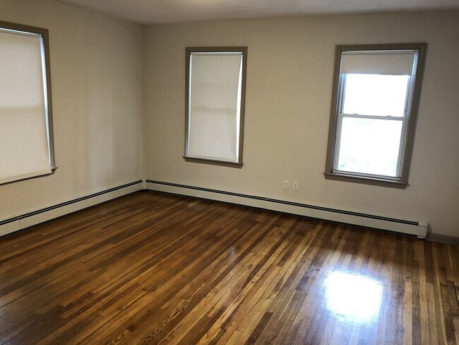 Photo - 585 Broadway Apartment Unit 1