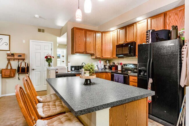 Photo - 2155 Grays Peak Dr