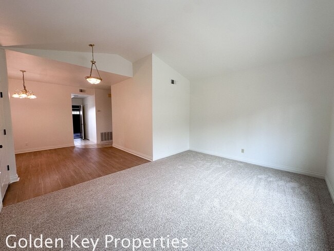 Photo - Move-in ready townhome in desirable Summerhill community in Encinitas!