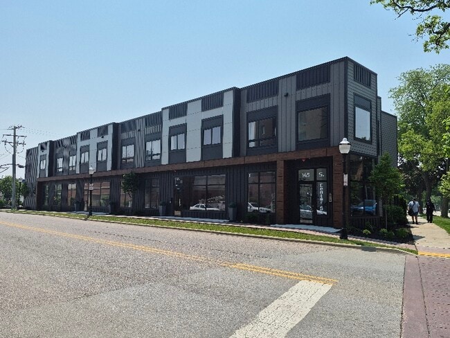 Photo - 145 S Center St Unit Apartment 201