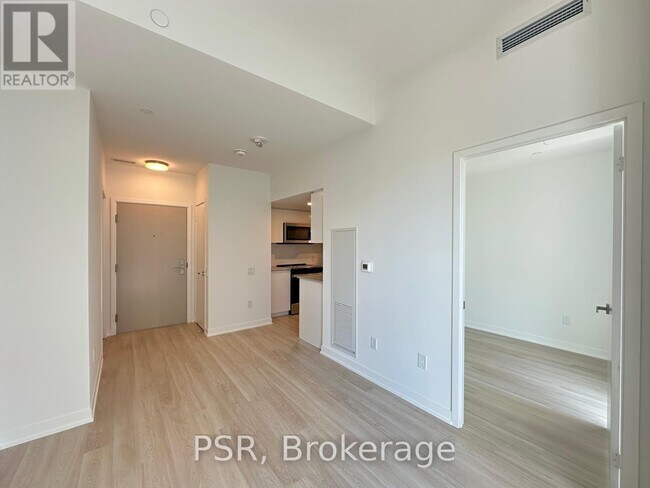 Photo - 500 Wilson Ave Unité 1105