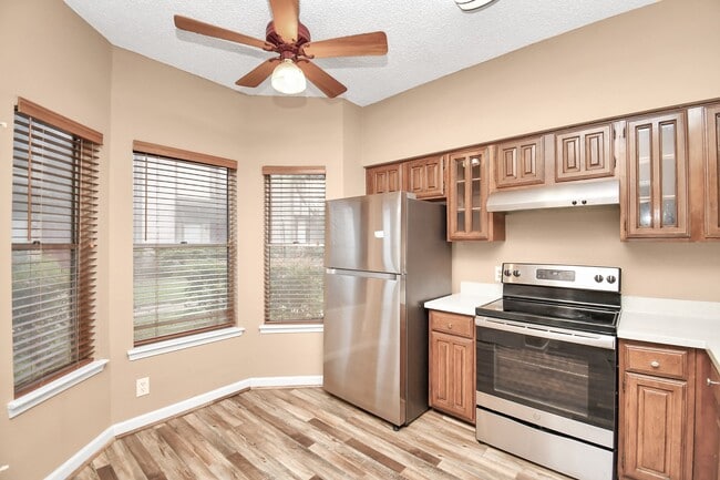 Photo - 12400 Brookglade Cir Unidad 47