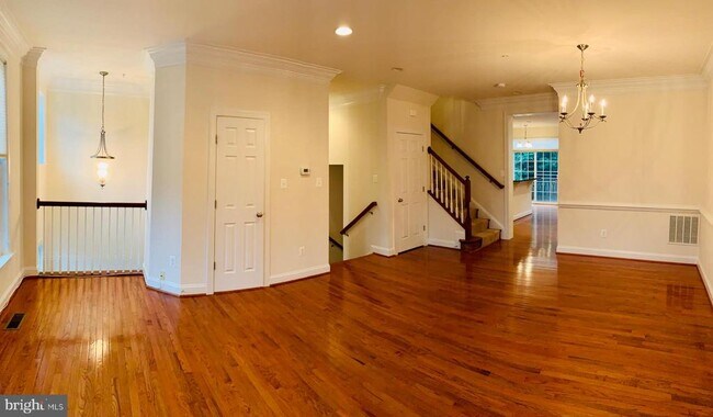 2094 Hutchison Grove Ct