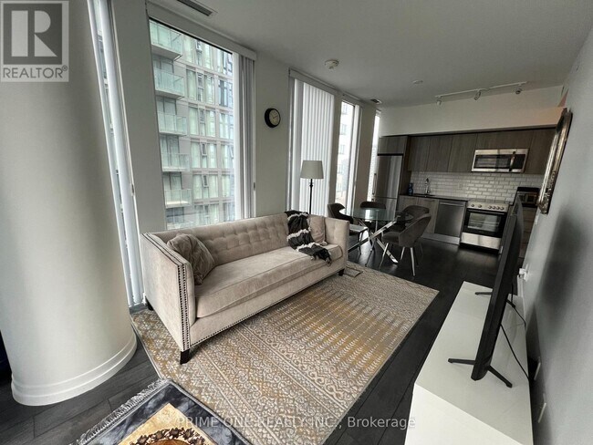Photo - 28 Wellesley St E Unit 2507