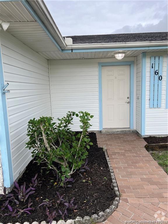 Building Photo - 160 SE Lakehurst Dr Rental