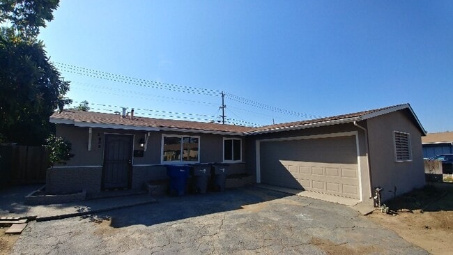 Beautiful home. Apply today! - Beautiful home. Apply today!