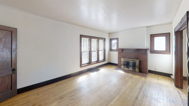 Photo - 711 Granger Ave