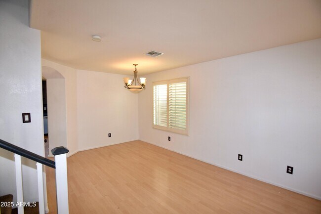 Photo - 2525 W Straight Arrow Ln