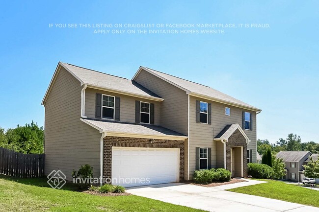 Photo - 440 Village Broad St