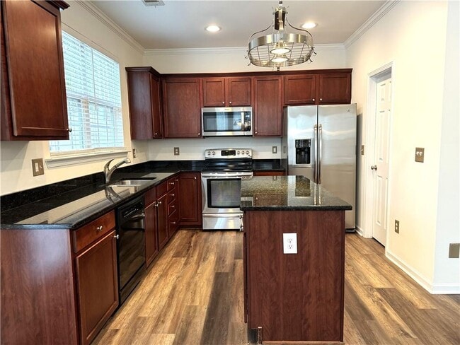 Photo - 969 Pierce Ivy Ct NE