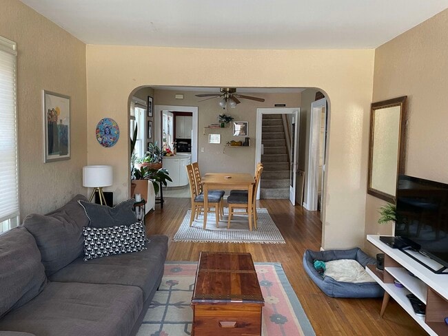 Photo - 367 Snelling Ave S