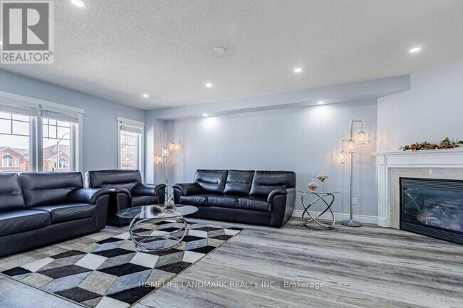 Photo - 3055 Highvalley Rd