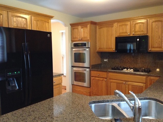 Photo - 1404 Lily Cache Ln