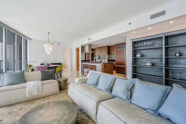 Photo - 495 Brickell Ave Unidad 4204